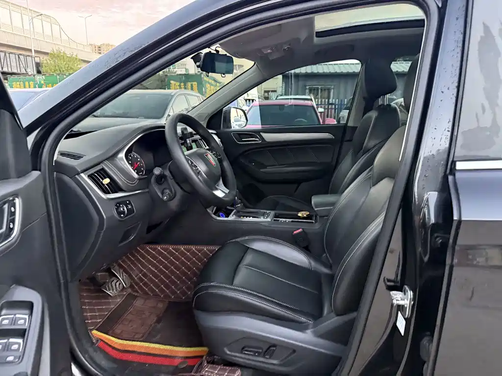 Roewe RX5 — миниатюра 4