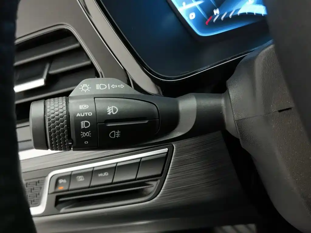 Geely Xingyue — миниатюра 21