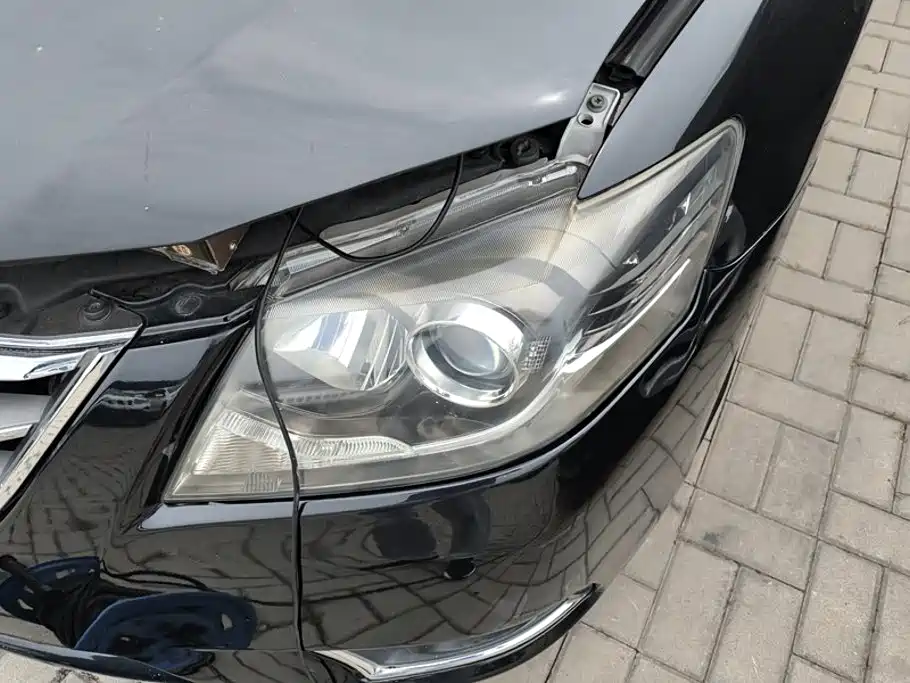 Toyota Camry — миниатюра 5