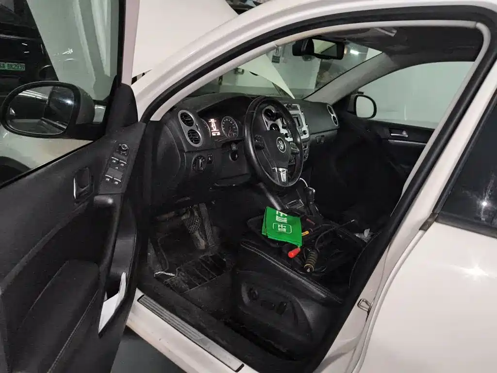 Volkswagen Tiguan — миниатюра 12