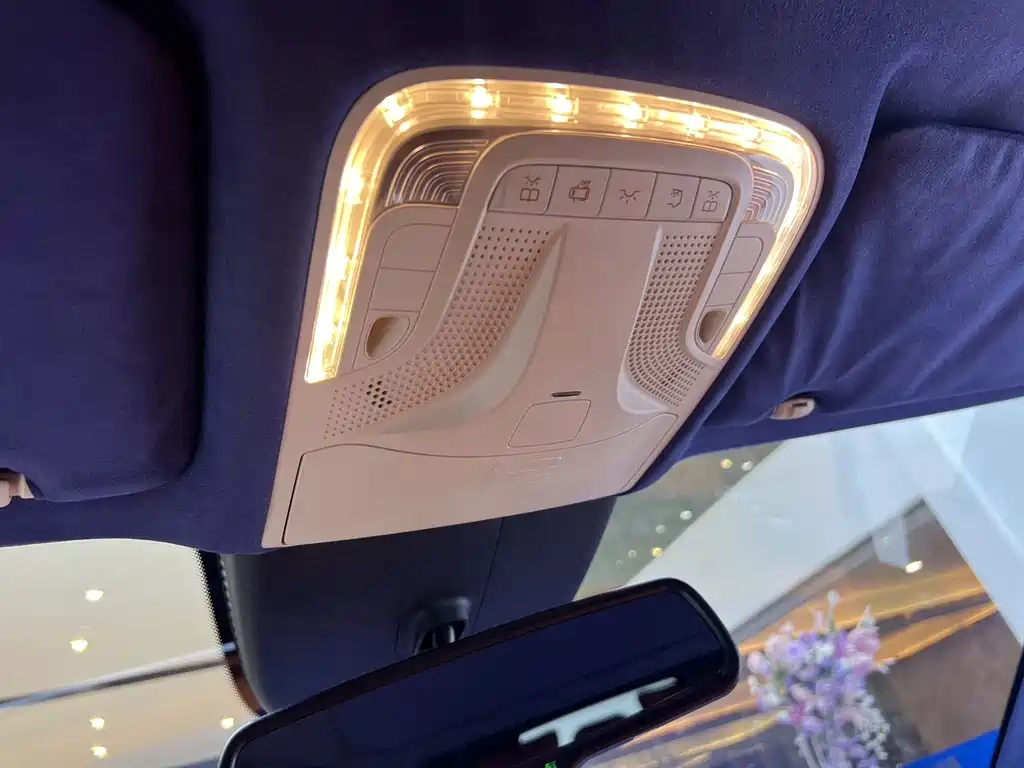 Mercedes-Benz Vito — миниатюра 28