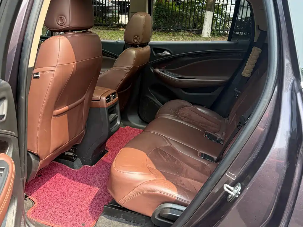 Buick Envision Plus — миниатюра 11