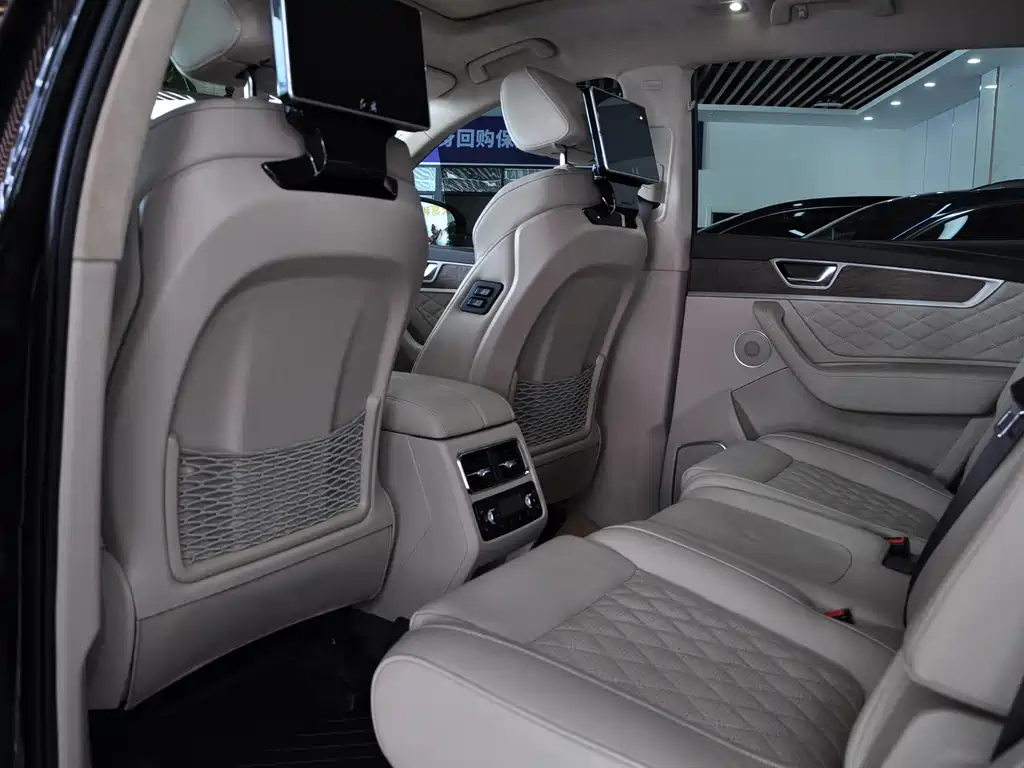 Hongqi Hongqi HS7 — миниатюра 6