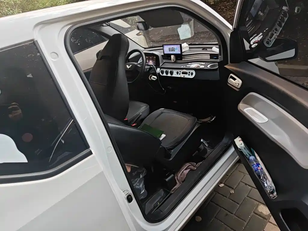 Wuling MINIEV — миниатюра 19