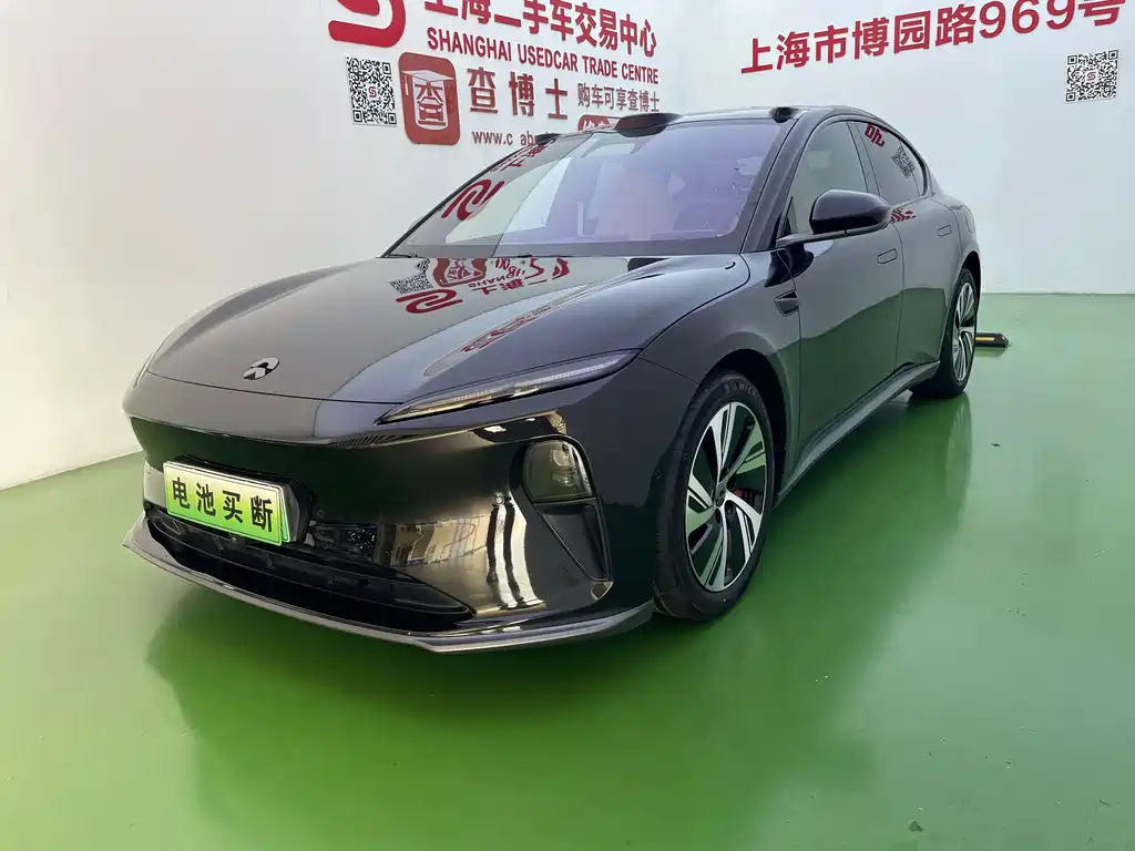 NIO ET5