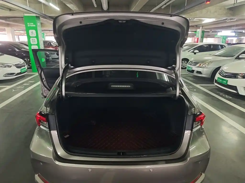 Toyota Corolla — миниатюра 15