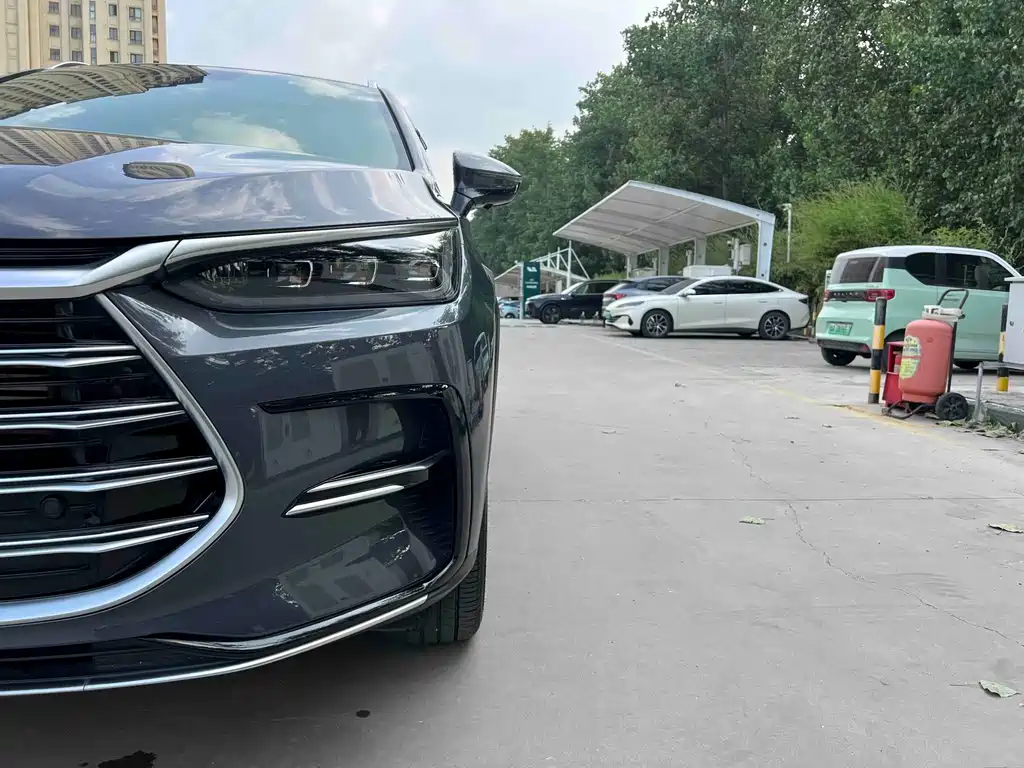 BYD Tang New Energy — миниатюра 11