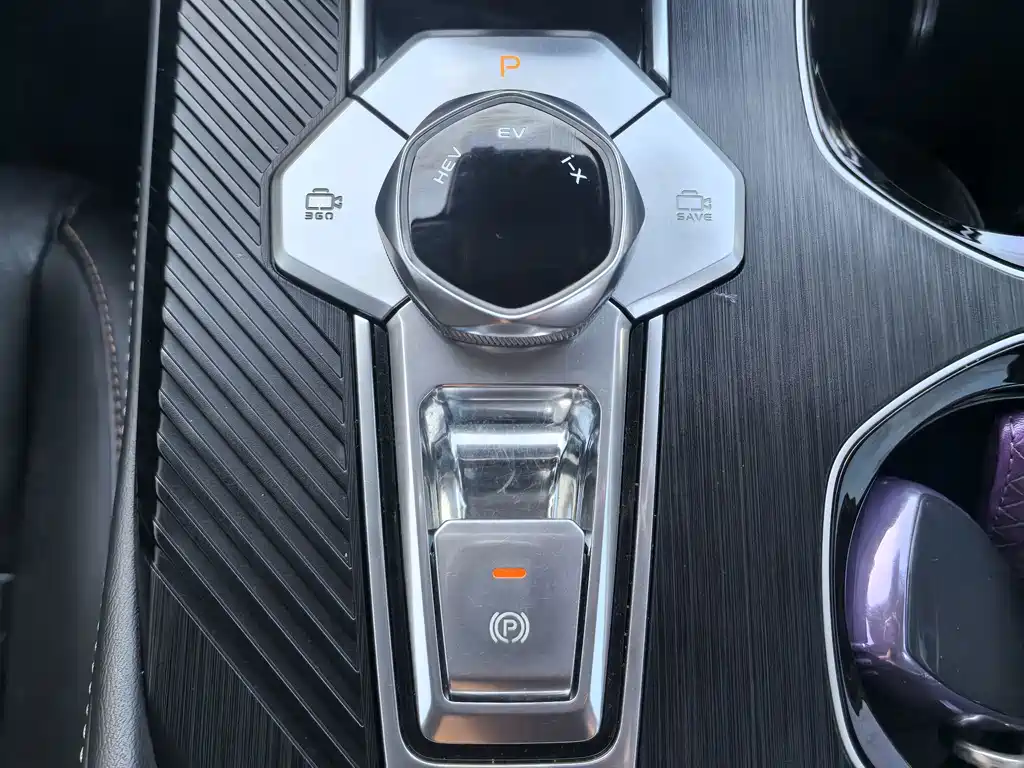 Changan UNI-K iDD — миниатюра 22