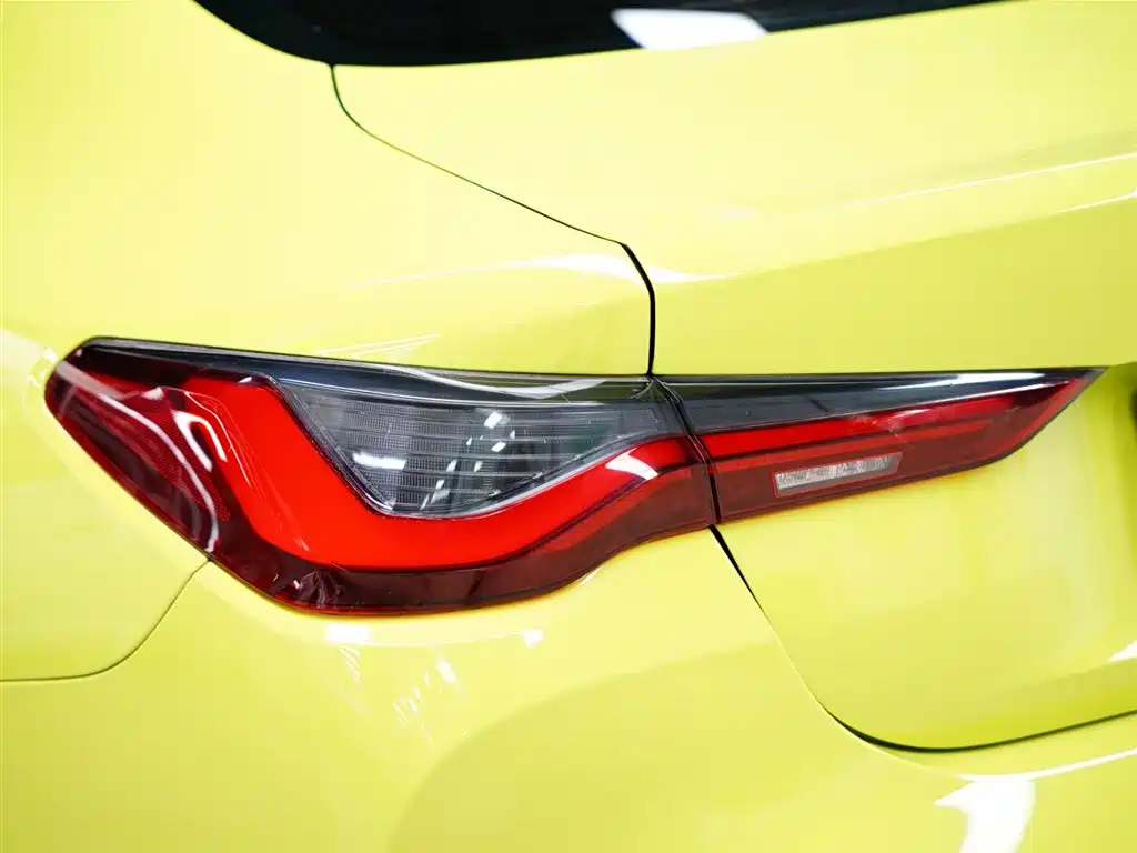 BMW M4 2021 M4