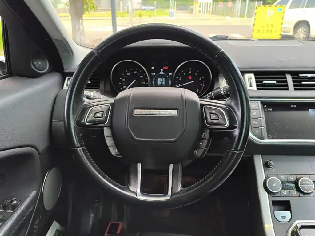 Land Rover Evoque — миниатюра 11
