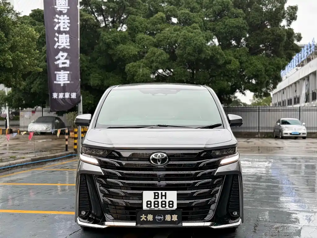 Toyota Vellfire 2025 2.4T AT