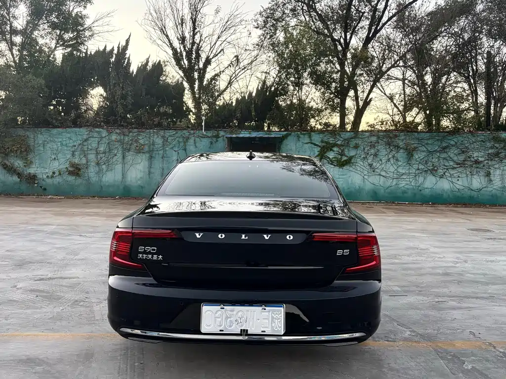 Volvo S90 — миниатюра 6