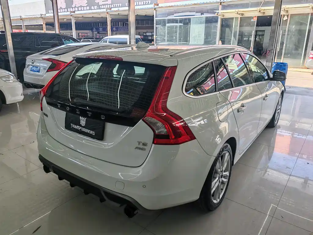 Volvo V60 2012 T6 AWD Sport