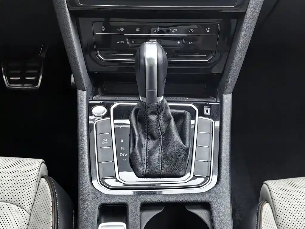 Volkswagen Magotan — миниатюра 13
