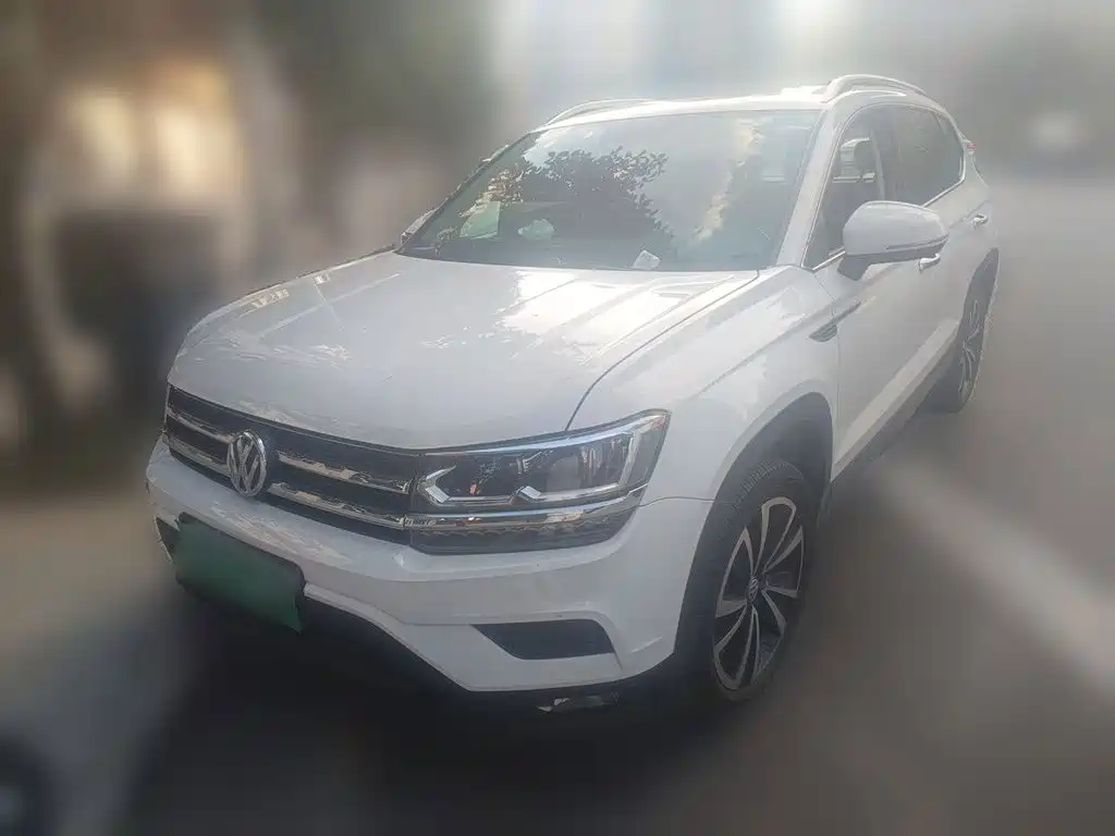 Volkswagen Tharu