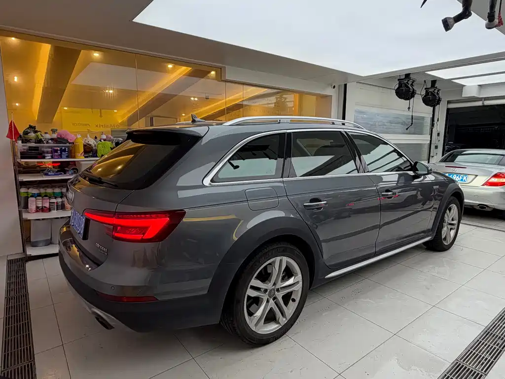 Audi A4 (Import) — миниатюра 14