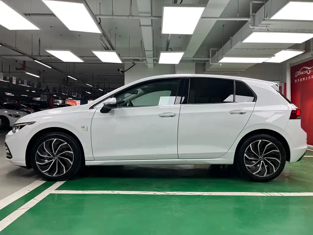 Volkswagen Golf 2021 280TSI DSG 30
