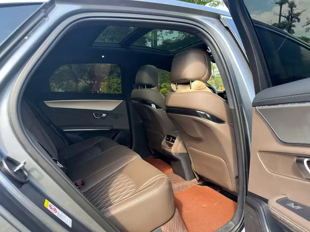 BYD Han 2022 DM-i 121KM Luxury