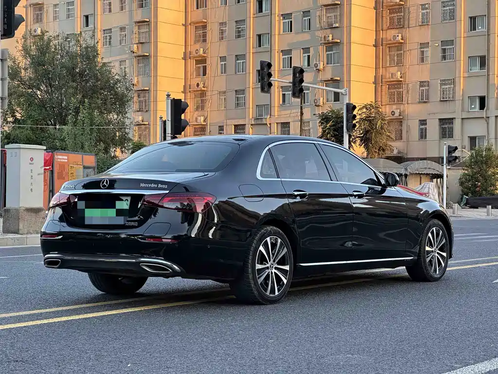 Mercedes-Benz E-Class New Energy — миниатюра 6