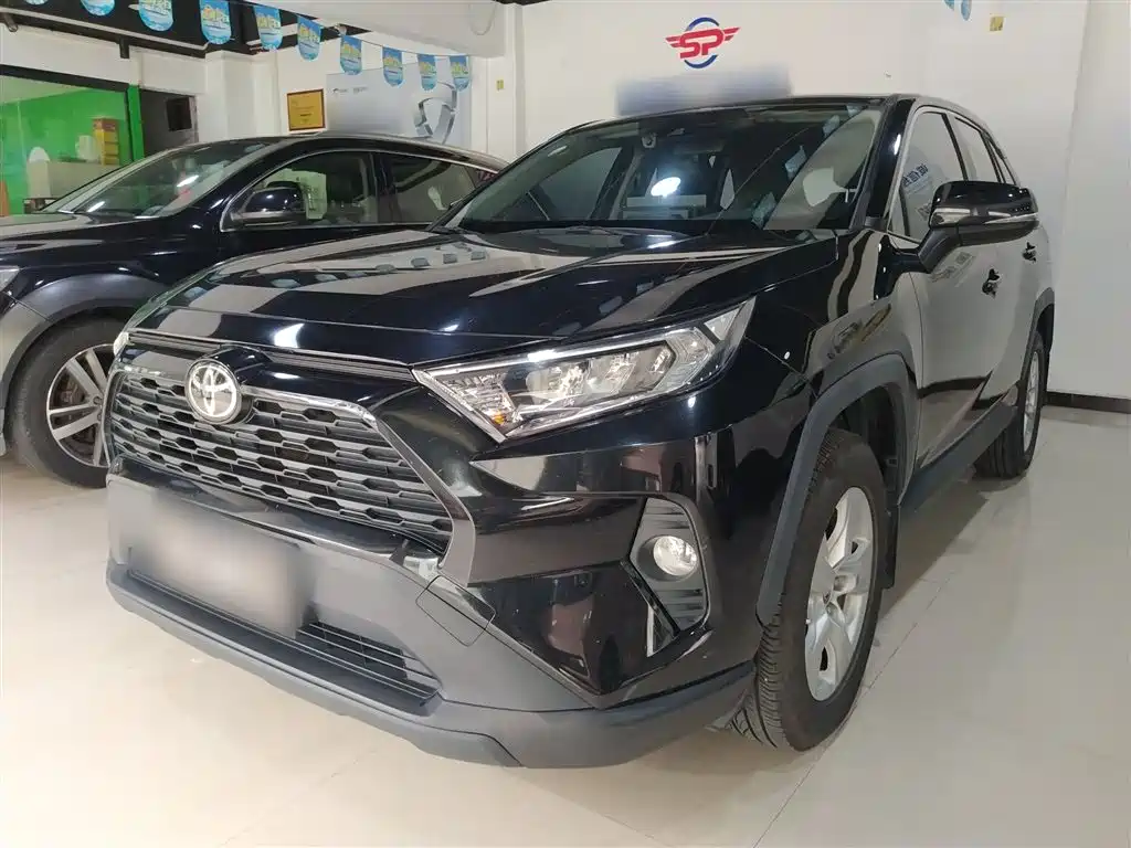 Toyota RAV4 2021