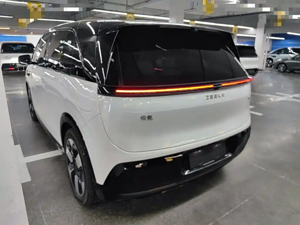 Zeekr Mix 2025 Smart Drive