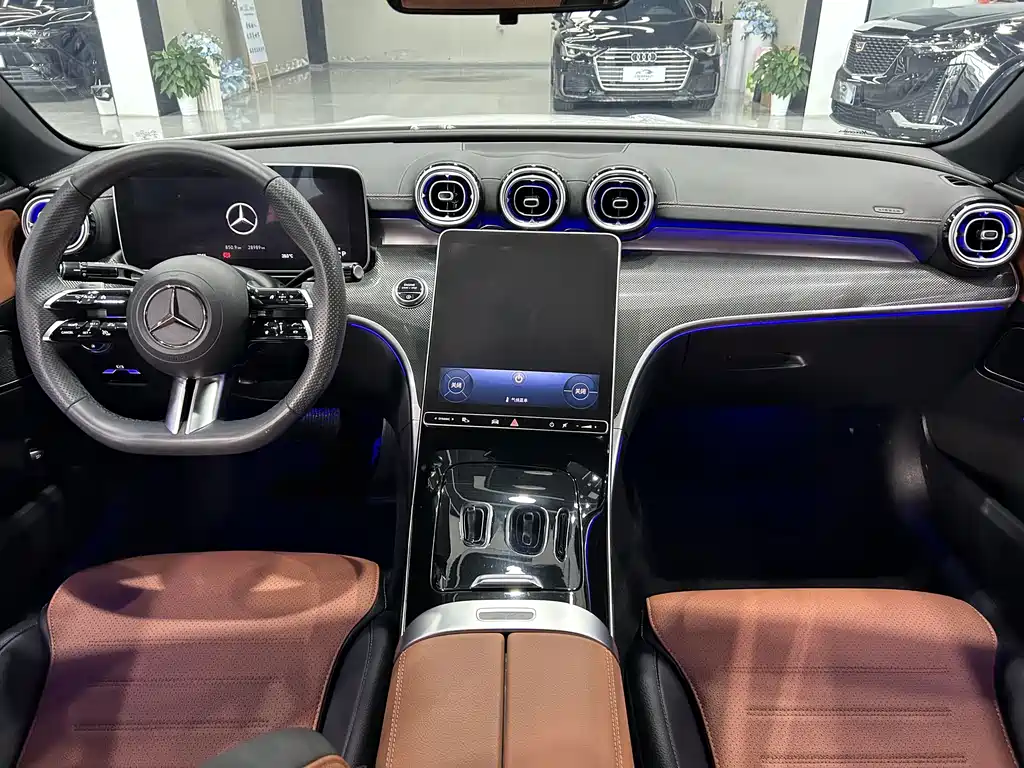 Mercedes-Benz C-Class — миниатюра 8