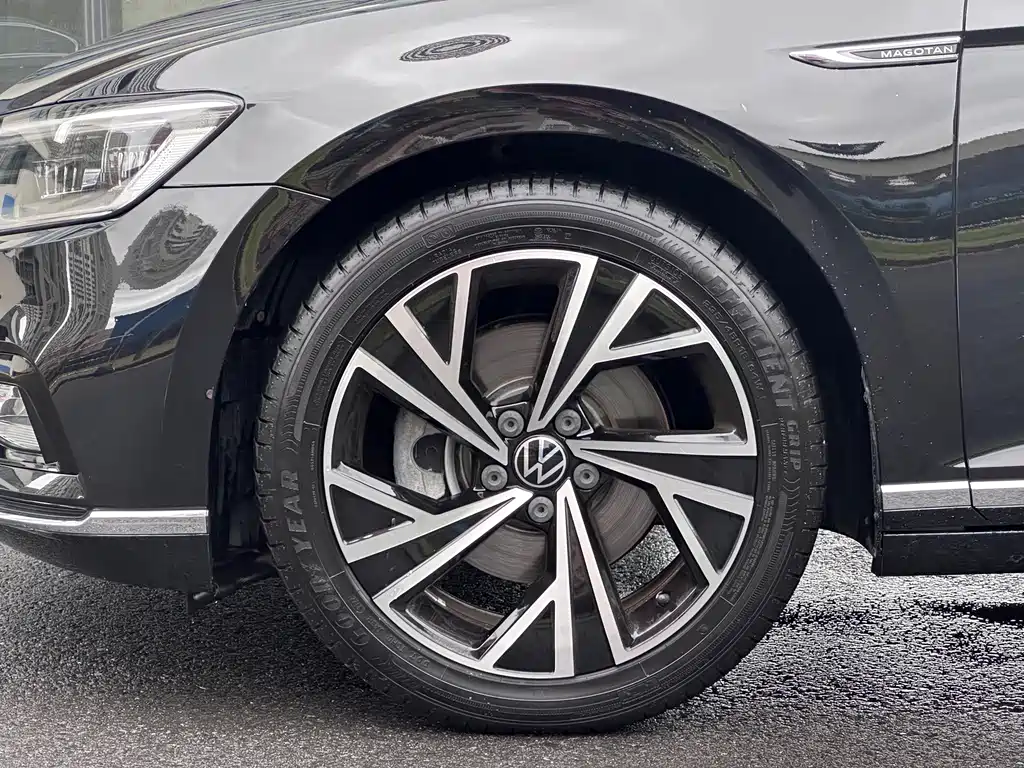 Volkswagen Magotan — миниатюра 4