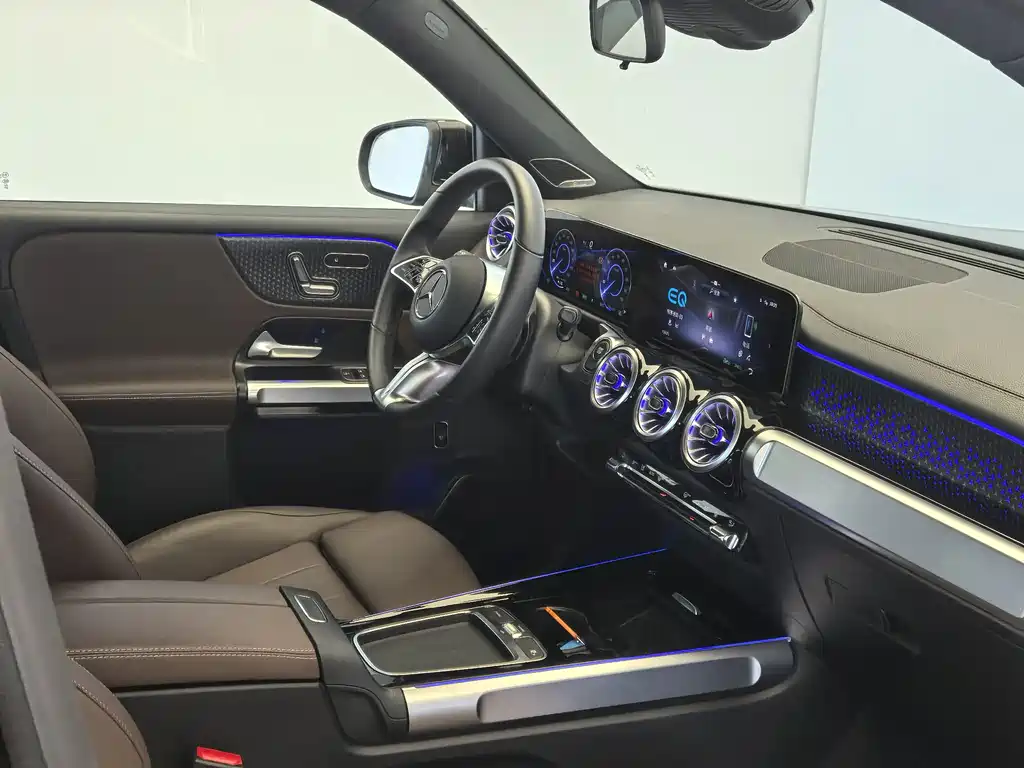 Mercedes-Benz EQB — миниатюра 13