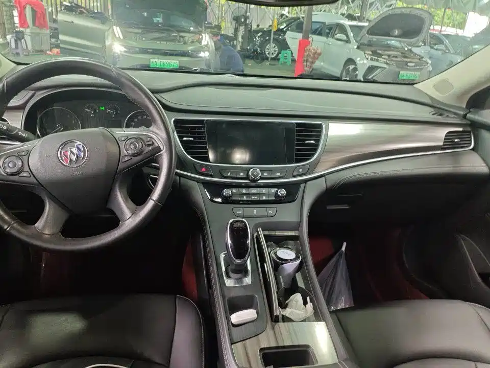 Buick LaCrosse — миниатюра 5