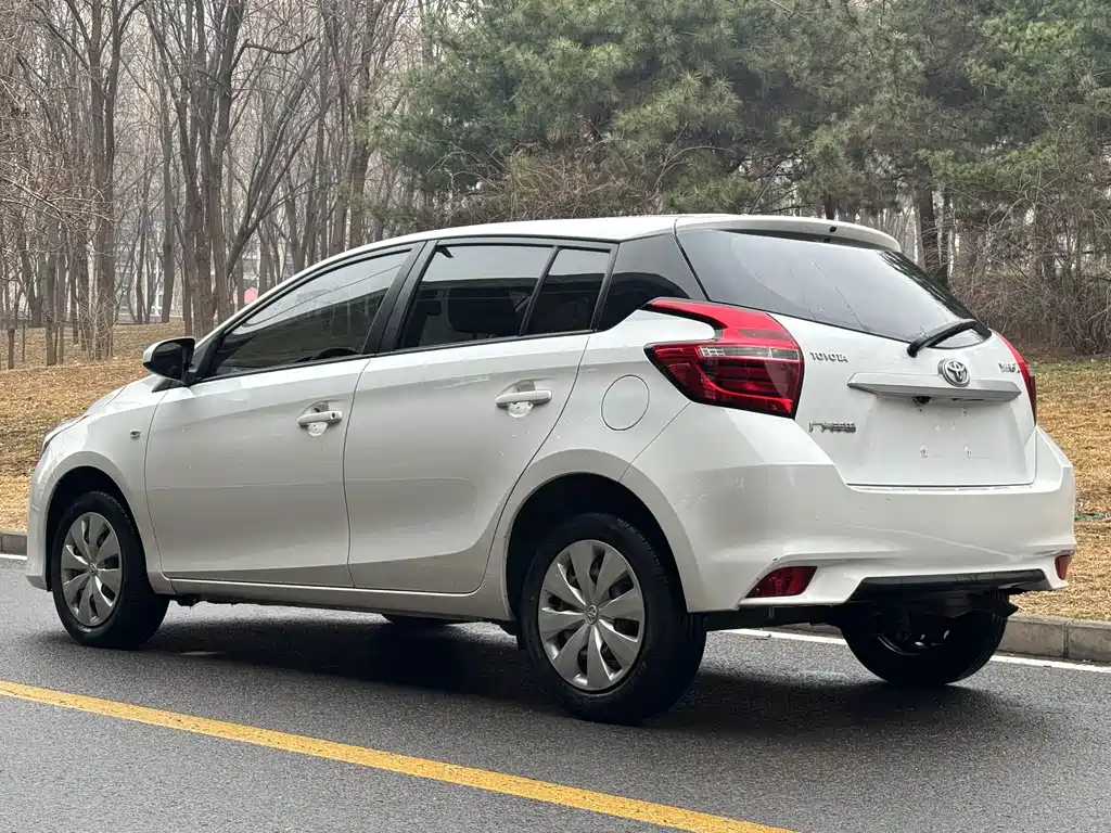 TOYOTA YARIS L ZHIXUAN