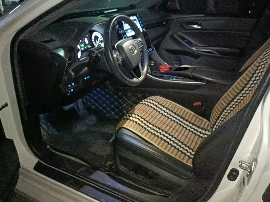 Toyota Avalon — миниатюра 9