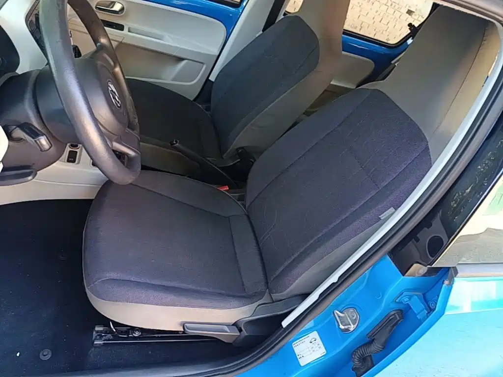 Volkswagen up! — миниатюра 15