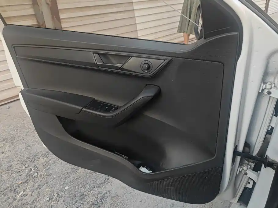 Skoda Fabia — миниатюра 7