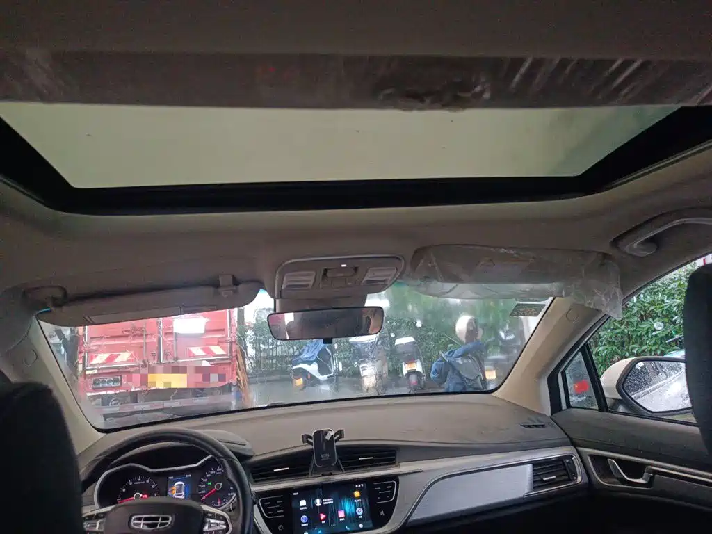 Geely Emgrand GS — миниатюра 14