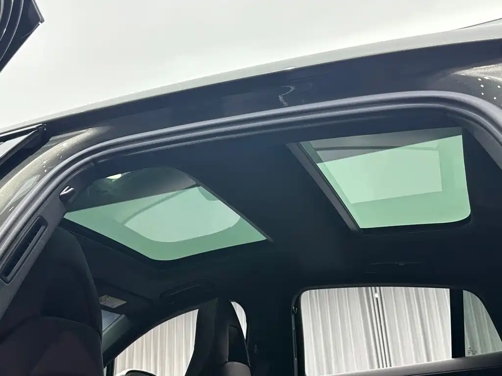 Porsche Panamera Hybrid — миниатюра 18