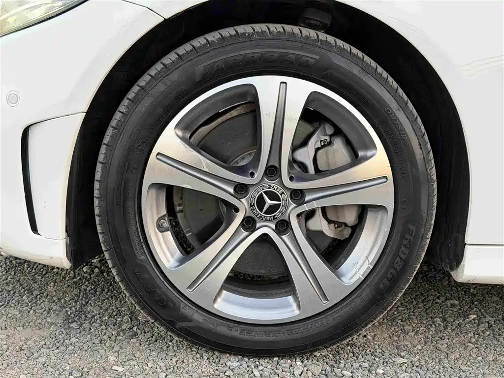 Mercedes-Benz C-Class — миниатюра 14