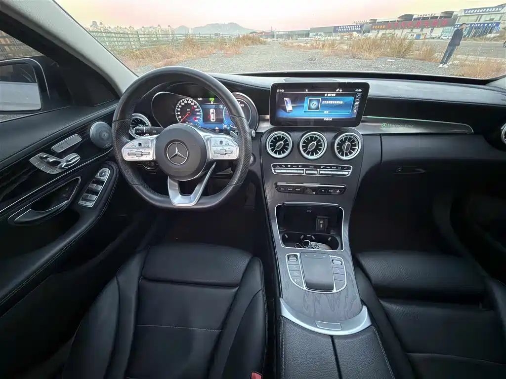 Mercedes-Benz C-Class — миниатюра 9