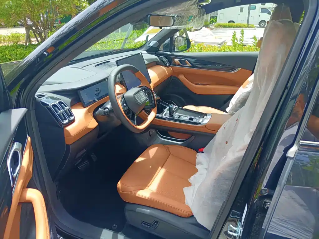 Geely Boyue L — миниатюра 8