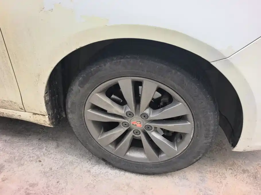 Roewe 360 — миниатюра 6