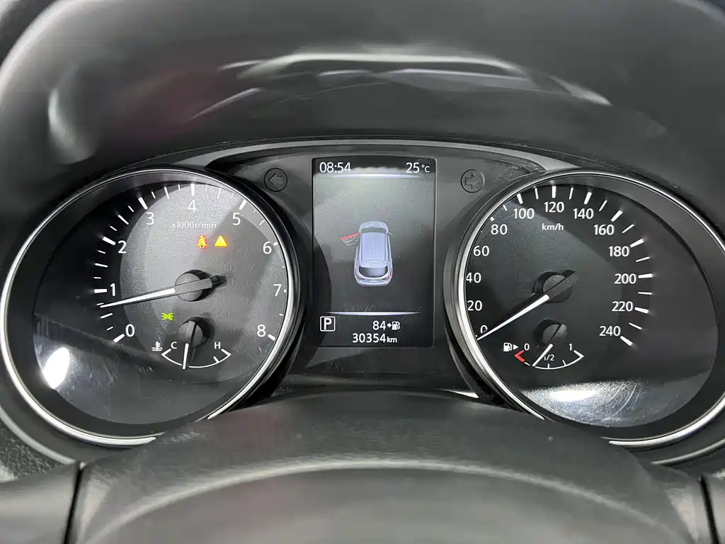 Nissan Qashqai — миниатюра 14