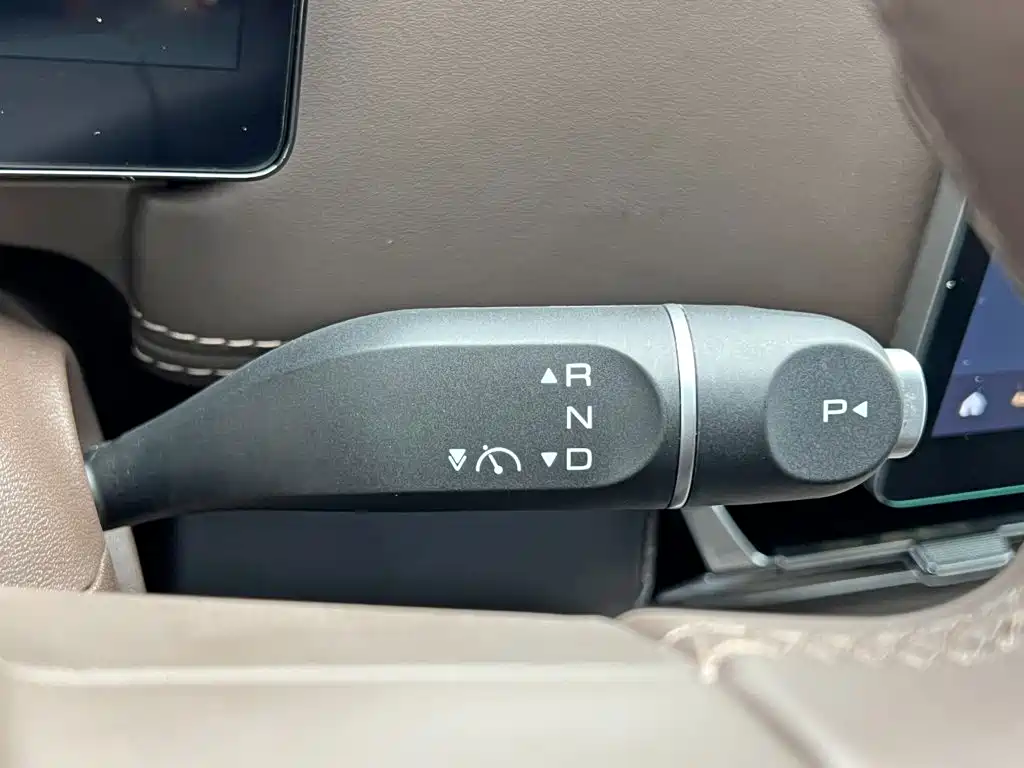Wuling Xingguang 730 New Energy — миниатюра 22
