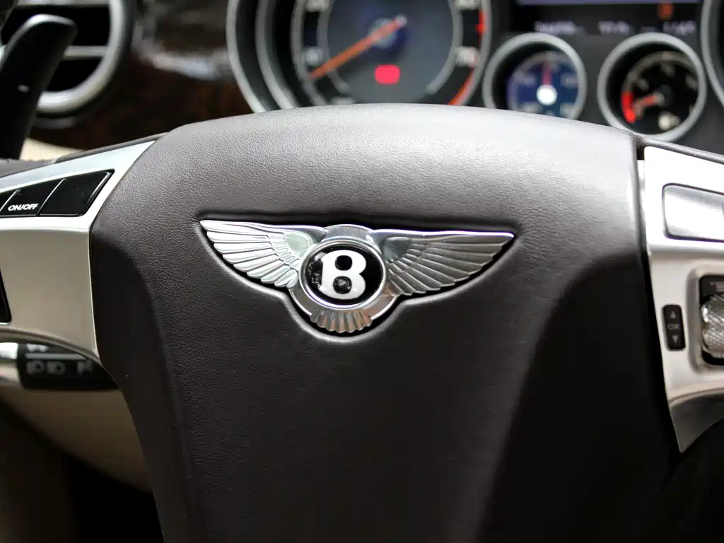 Bentley Continental — миниатюра 8