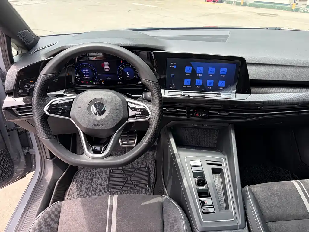 Volkswagen Golf — миниатюра 13