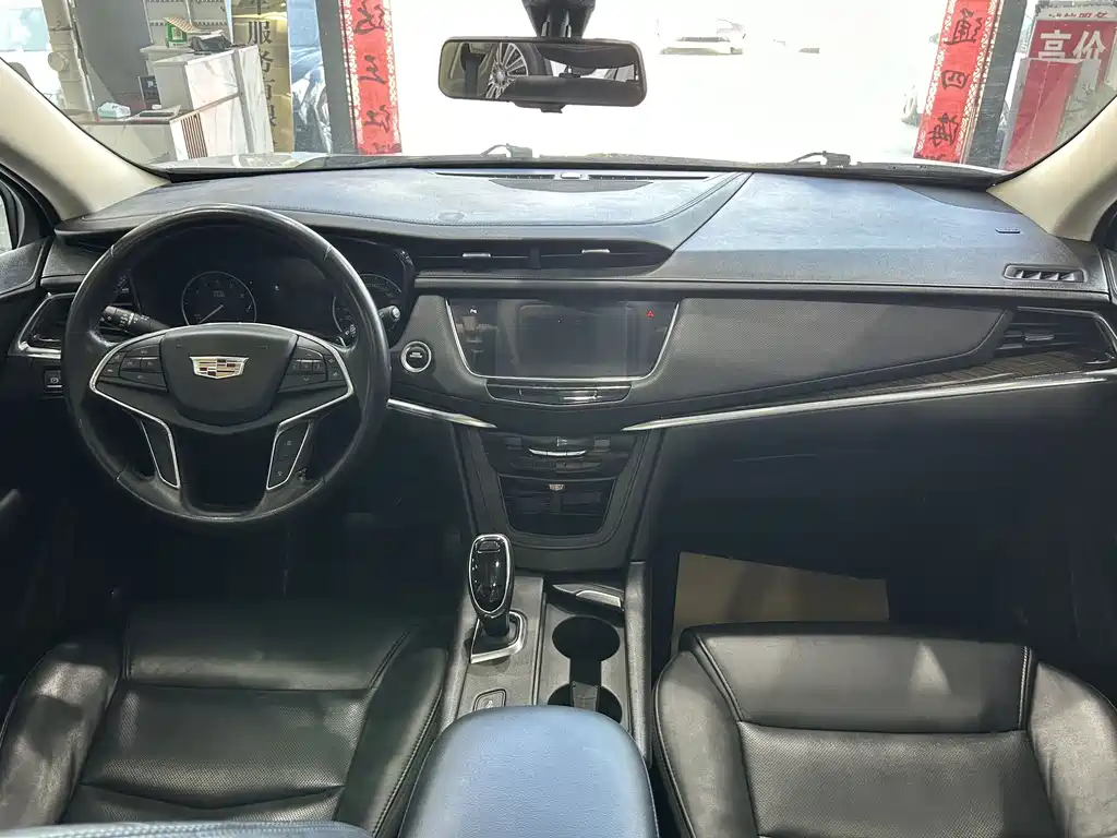 Cadillac XT5 — миниатюра 8