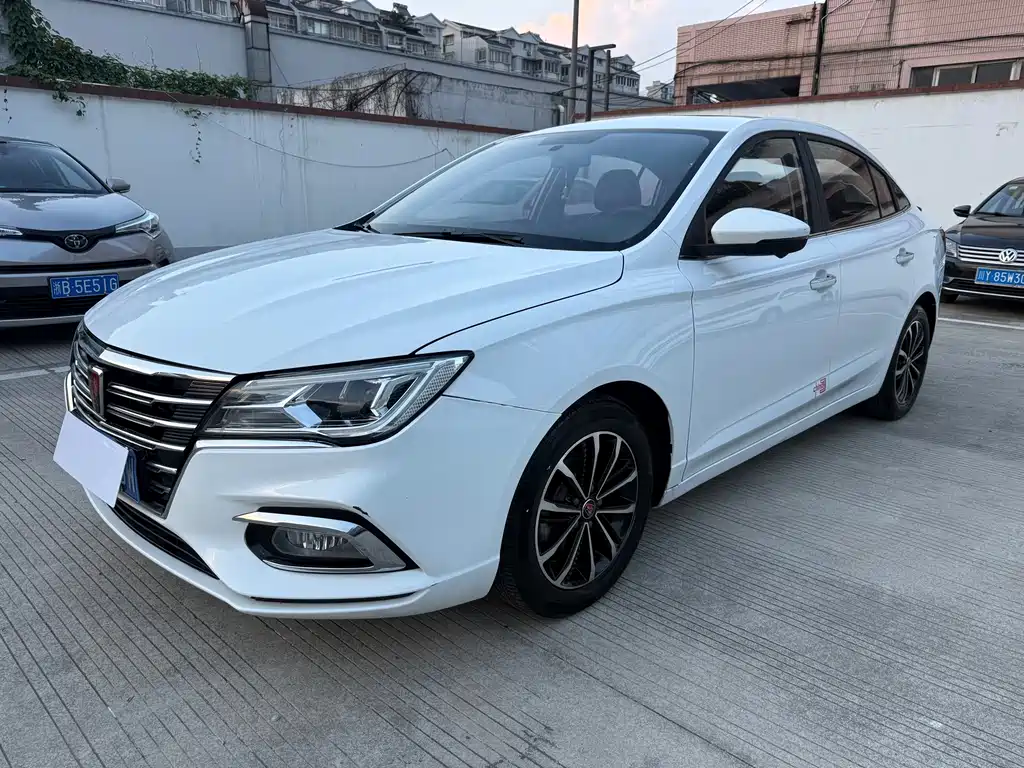 2021 Roewe i5 - zdjęcie 1 z 13