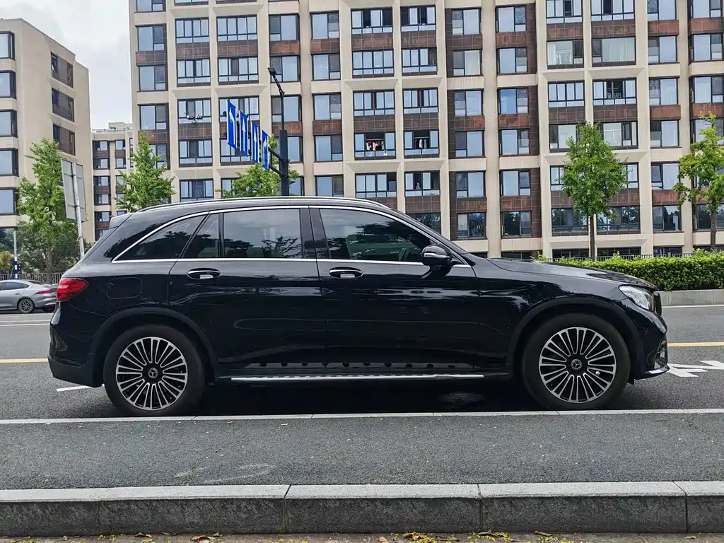 Mercedes-Benz GLC — миниатюра 7
