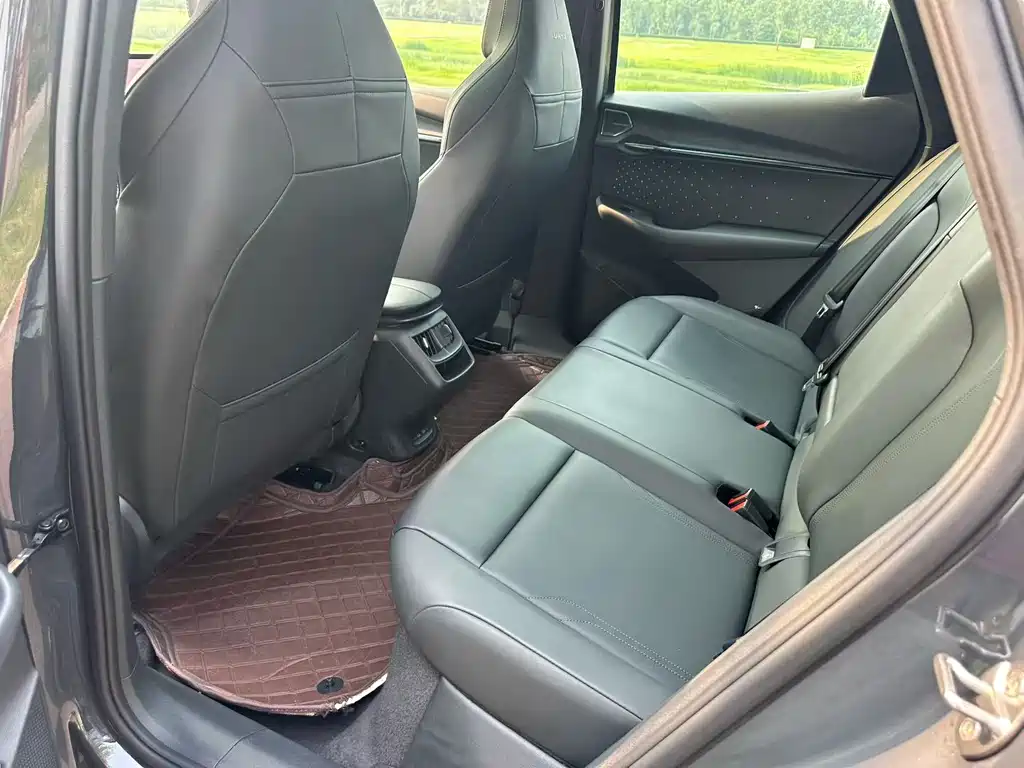 Volkswagen 06 2024 Ultra