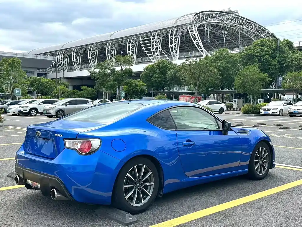 Subaru BRZ — миниатюра 7