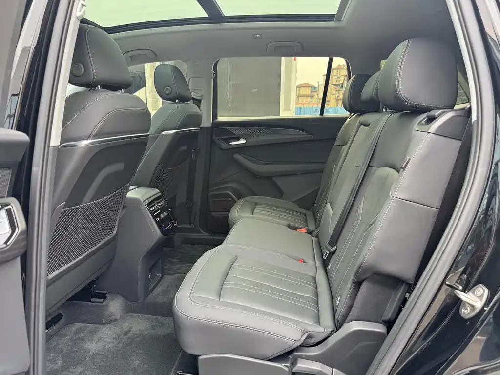 Audi Q6 — миниатюра 11