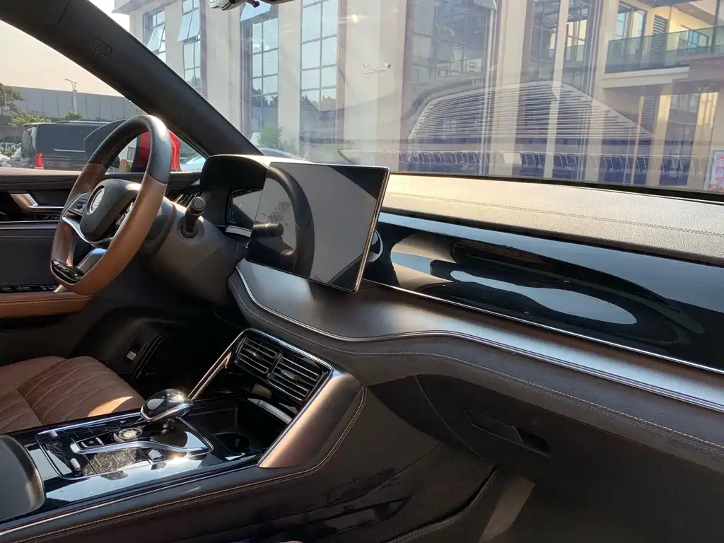 BYD Tang New Energy — миниатюра 33